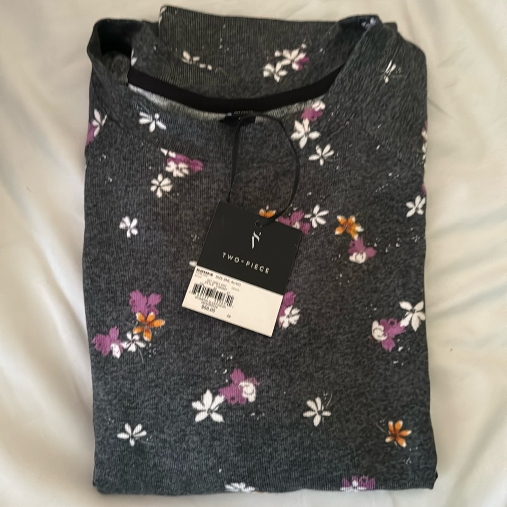 NWT Vera Wang Shirt
